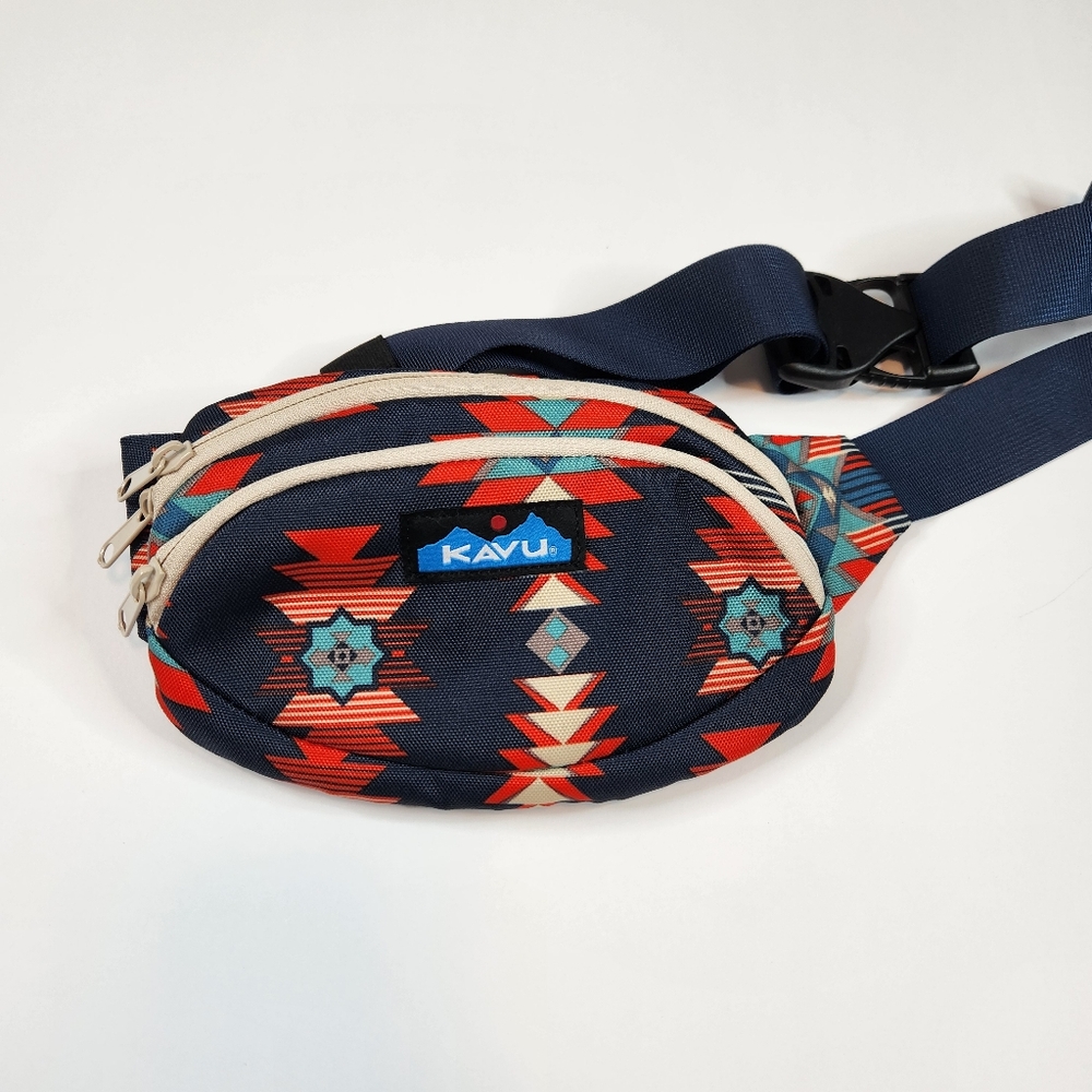 Kavu Spectator Waist Belt Bag Crossbody Fanny Pack Boho Aztec Southwest